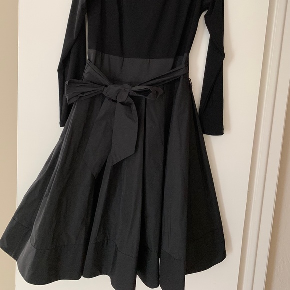 Perfect Holiday Black-tie Dress - Picture 2 of 4